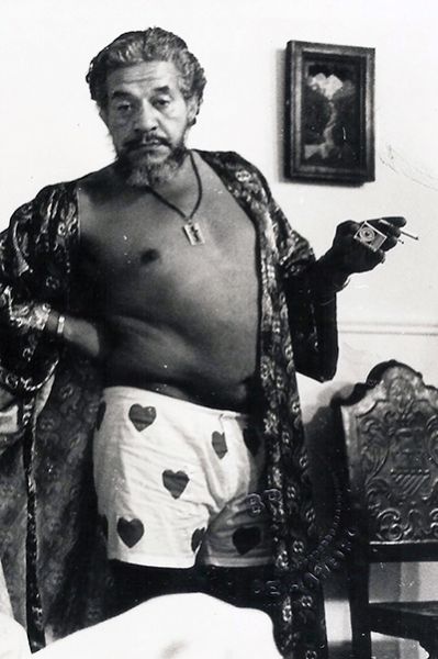 O SANTO E A VEDETE (1982)
